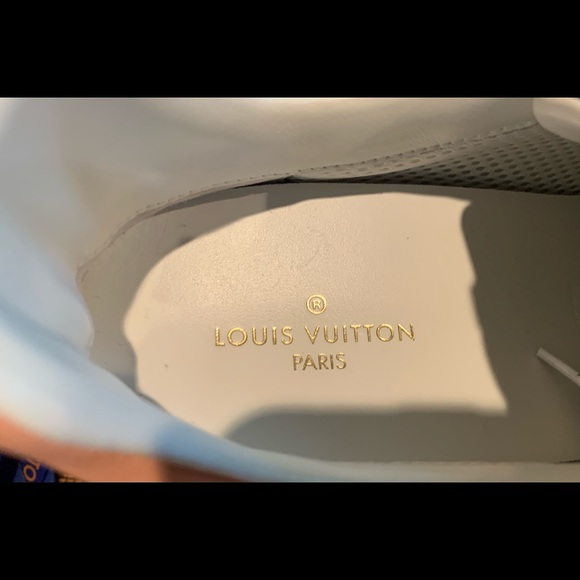 Like New Authentic Louis Vuitton Run Away Sneakers - Picture 10 of 16